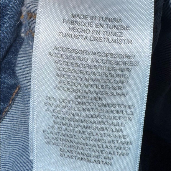 Polo Ralph Lauren (30R) Denim Bootcut Jeans with Frayed Bottom Hem - Picture 8 of 8